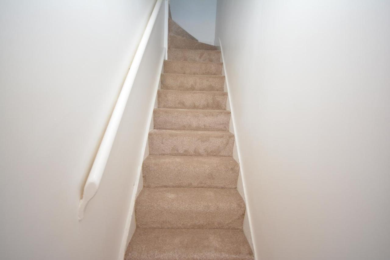 London Luxury 5 Bedroom House 2 Min Walk To The Tube Station Dagenham Zewnętrze zdjęcie