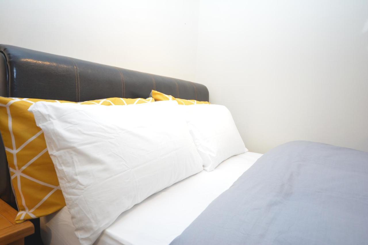 London Luxury 5 Bedroom House 2 Min Walk To The Tube Station Dagenham Zewnętrze zdjęcie